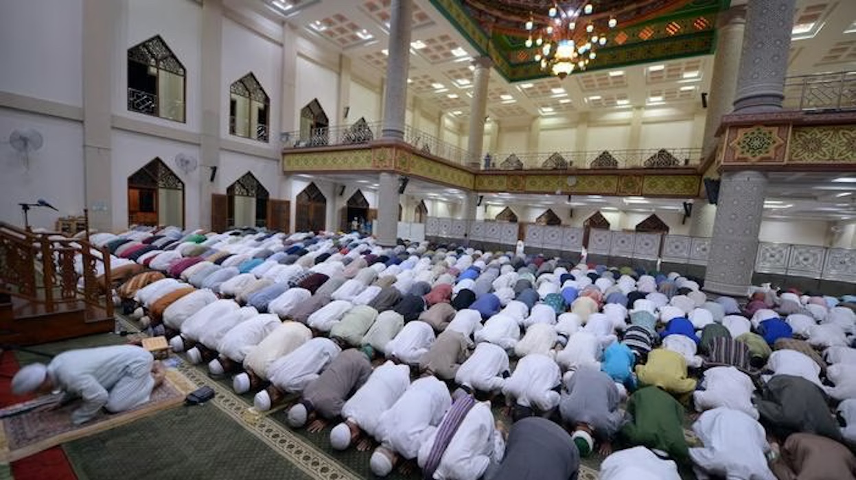 Fadilah Keutamaan Shalat Tarawih Malam 1 sampai 30 dalam Kitab Durratun Sasihin